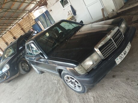 Mercedes 190 1992