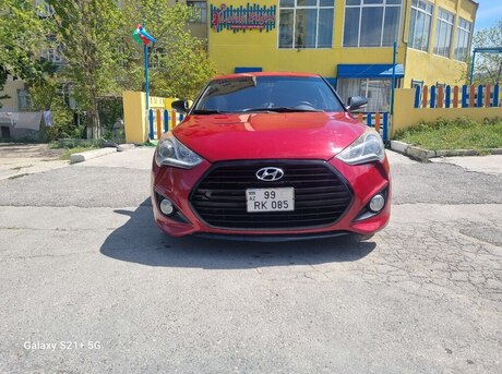 Hyundai Veloster 2013