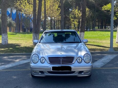 Mercedes E 240 2000