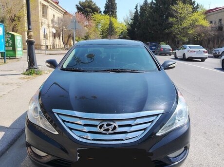 Hyundai Sonata 2010