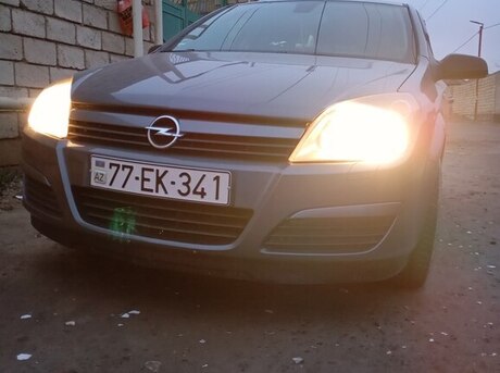 Opel Astra 2004