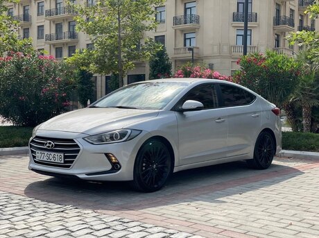 Hyundai Avante 2015