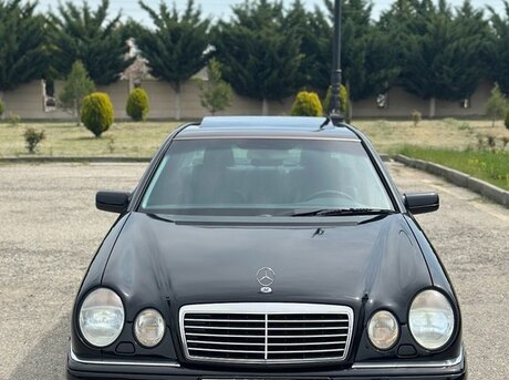 Mercedes E 240 1999