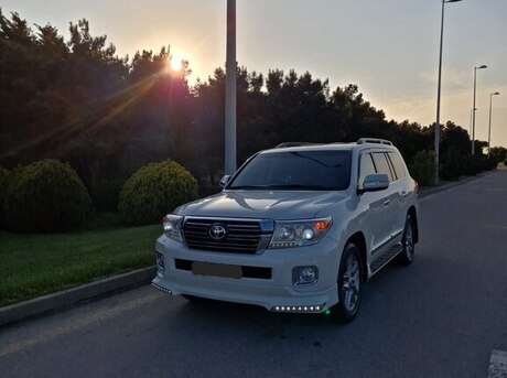 Toyota Land Cruiser 2012
