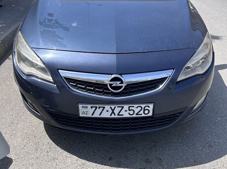 Opel Astra 2010
