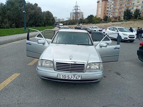 Mercedes C 200 1995