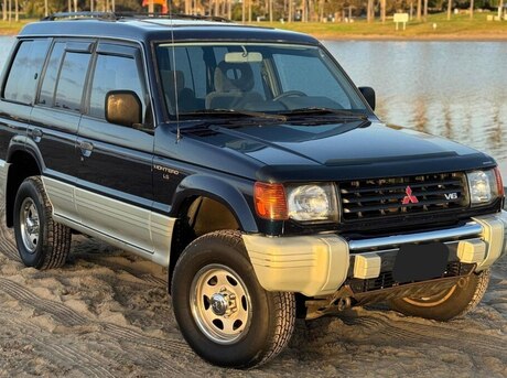 Mitsubishi Pajero 1995