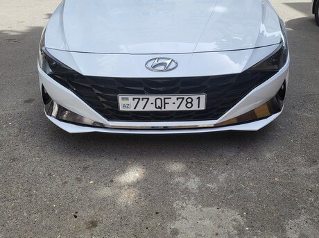 Hyundai Elantra 2021