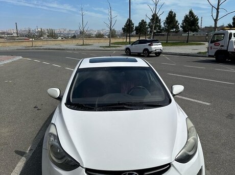 Hyundai Elantra 2011