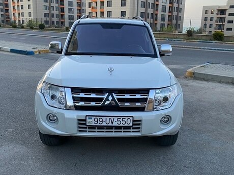 Mitsubishi Pajero 2013
