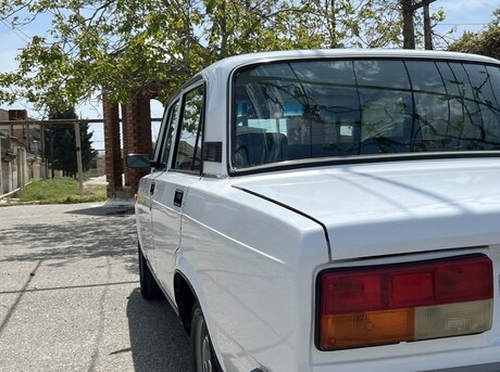 LADA (VAZ) 2107 2004