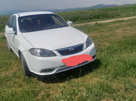 Daewoo Gentra 2014