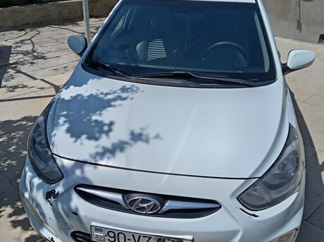 Hyundai Accent 2013