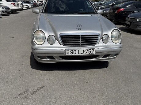 Mercedes E 320 2001