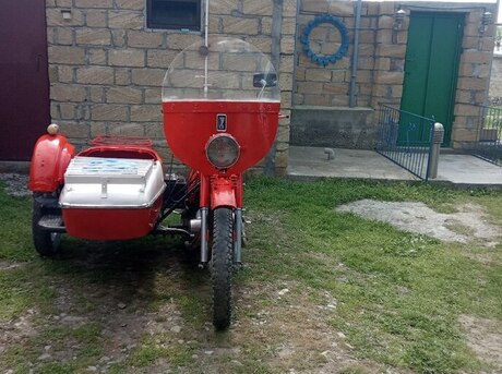 IJ Planeta 4 1980