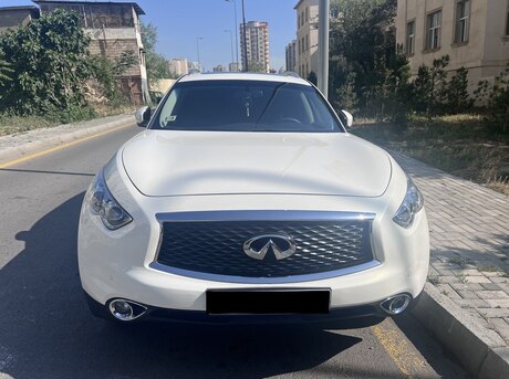 Infiniti QX70 2014