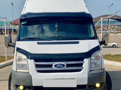 Ford Transit 2011