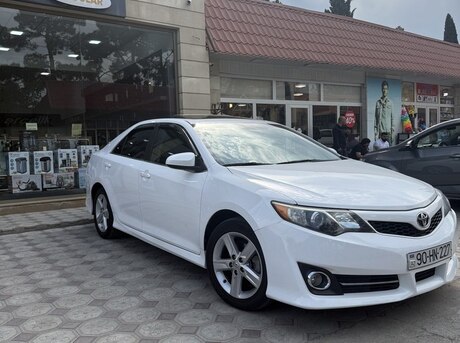 Toyota Camry 2014