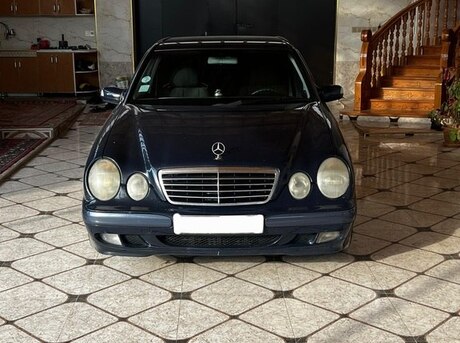 Mercedes E 220 d 2001