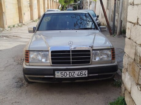 Mercedes E 230 1986