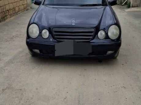 Mercedes E 220 2000