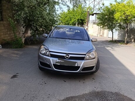 Opel Astra 2024