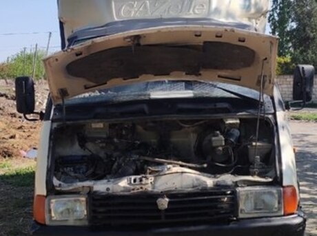 GAZ 330202-740 1998