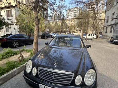 Mercedes E 240 2002