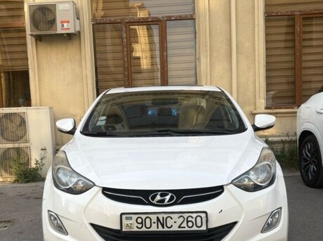 Hyundai Elantra 2011