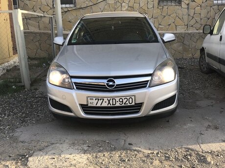 Opel Astra 2009