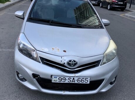 Toyota Yaris 2012