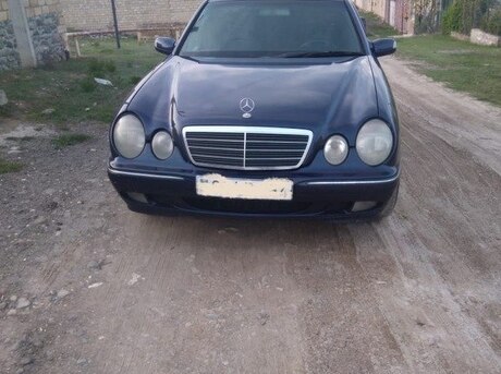 Mercedes E 220 d 2000