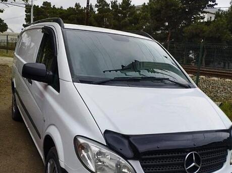 Mercedes Vito 111
