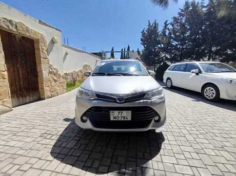Toyota Corolla Fielder 2015