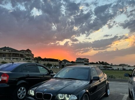 BMW 325 2001