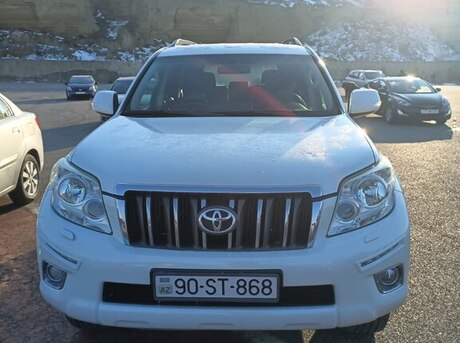Toyota Land Cruiser Prado 2011