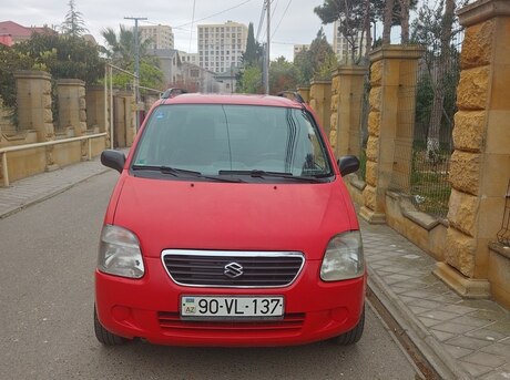 Suzuki  2001