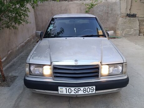 Mercedes 190 1992