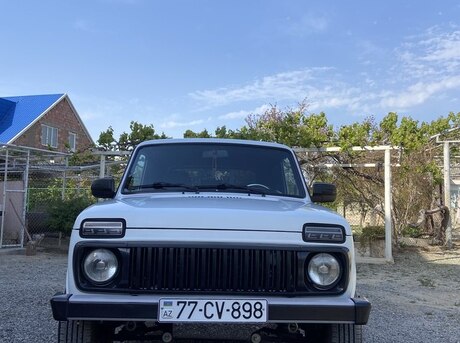 LADA (VAZ) Niva 2015