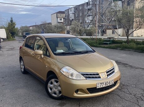 Nissan Tiida 2011