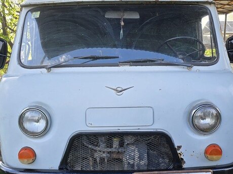 UAZ  1998