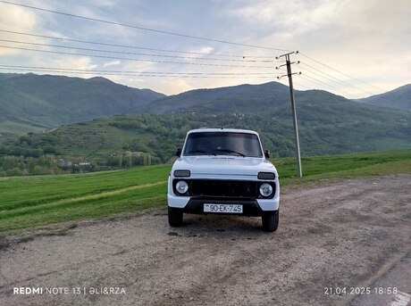 LADA (VAZ) Niva 2006