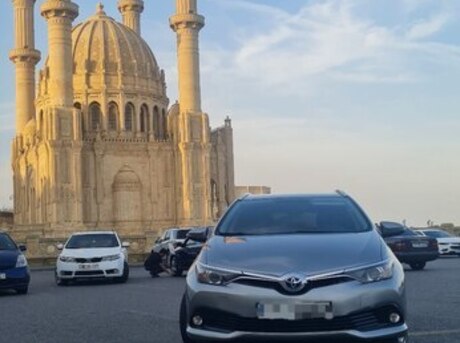 Toyota Auris 2016