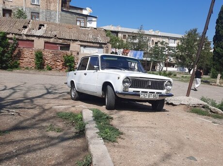 LADA (VAZ) 21011 1985