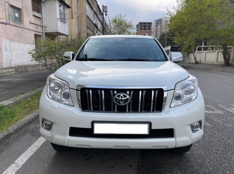 Toyota Land Cruiser Prado 2012