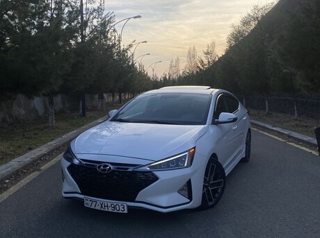 Hyundai Elantra 2020