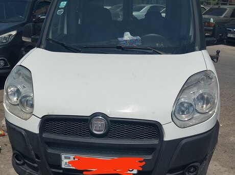 Fiat Doblo 2011