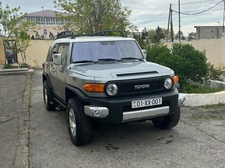 Toyota FJ Cruiser 2010