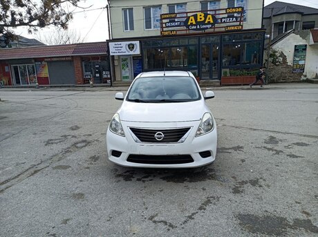 Nissan Sunny 2014
