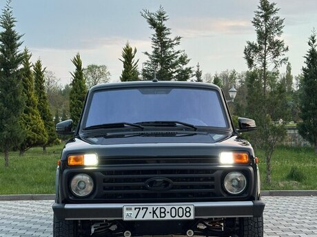 LADA (VAZ) Niva 2023
